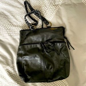 Leather shoulder bag